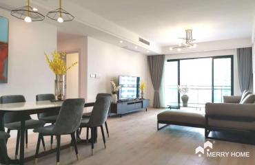 renovated large 3br to rent in Yanlord Garden pudong